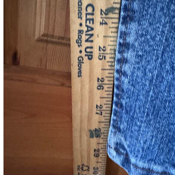 Vintage Wrangler Advanced Comfort Regular Fit Bootcut Jeans in a size 36x30 - Picture 5 of 10